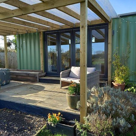 Sweet Pea Cabin Badsey 外观 照片